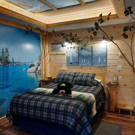 Bear Cove Inn Saint Ignace Exterior foto