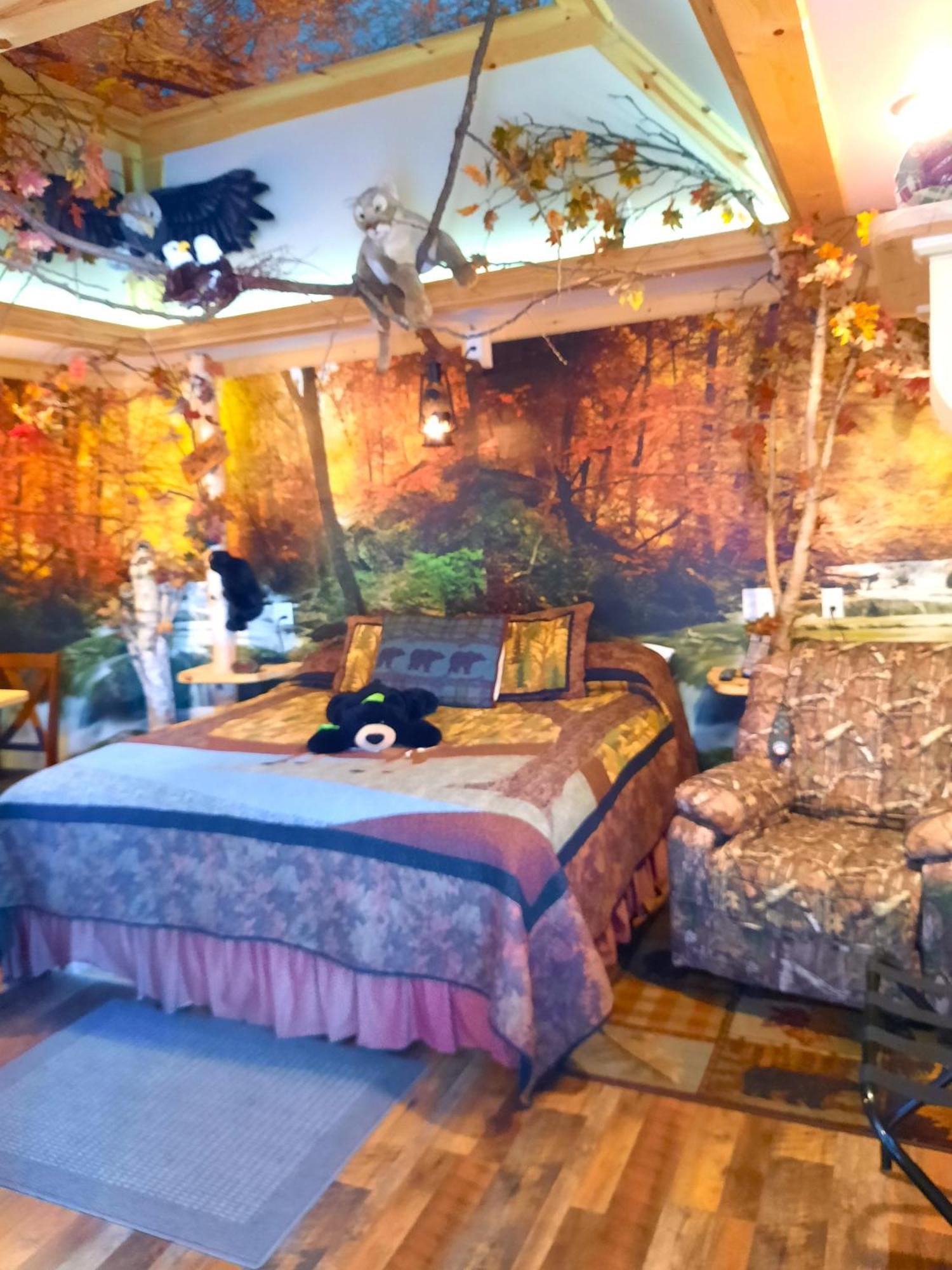 Bear Cove Inn Saint Ignace Exterior foto